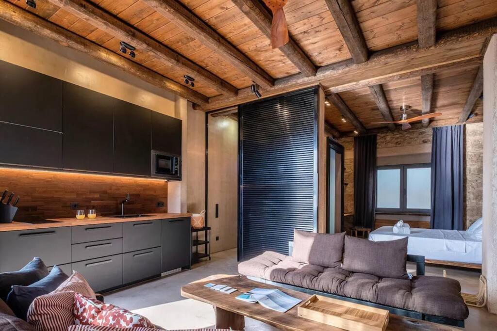 Sea View Garden Suites Pireusz Kültér fotó